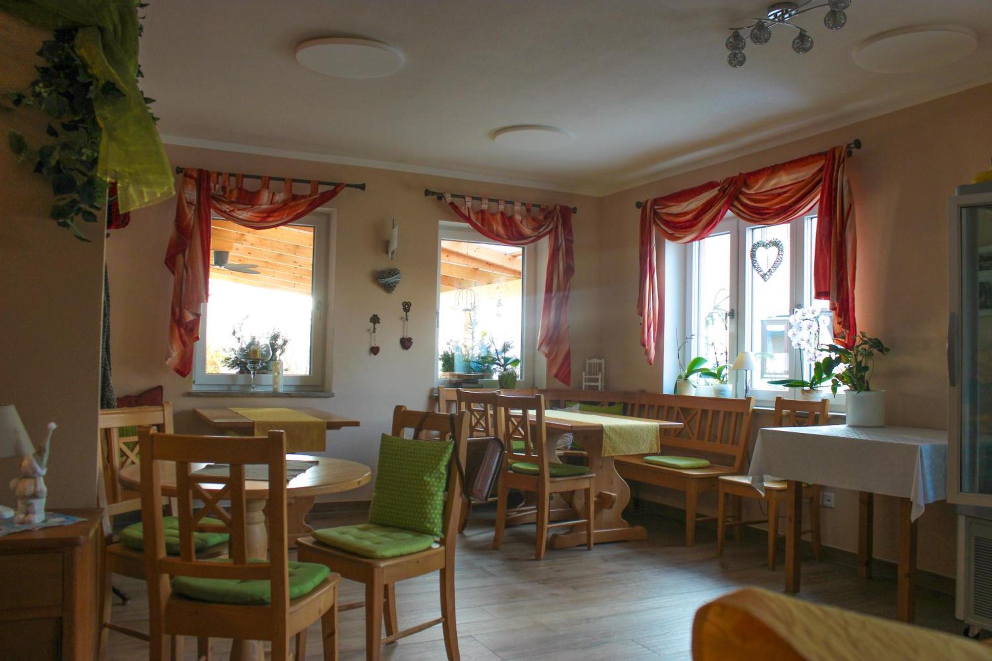 Wirtsberg Pension & Cafe Eching  Eksteriør bilde